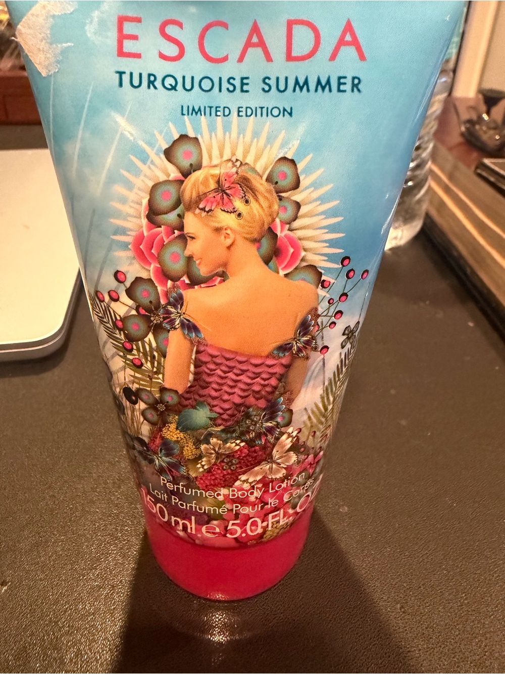 Escada Turquoise Summer Body Lotion - Turquoise/Pink